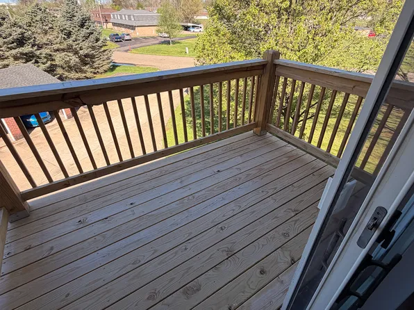 8553 Pleasantwood Ave NW APT 6, North Canton, OH 44720