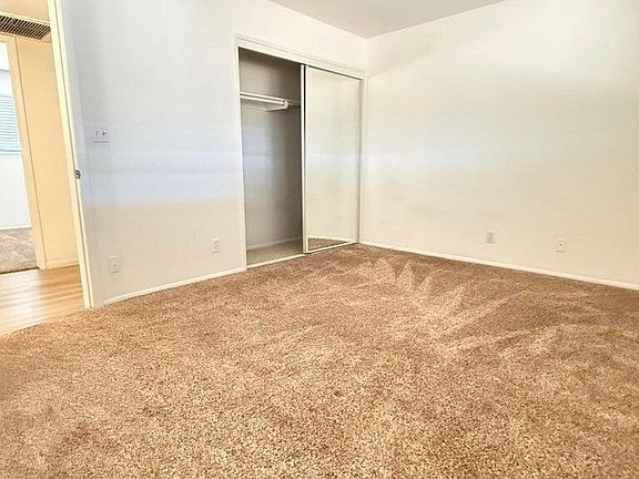 5th image of 2127 E Bayberry Avenue