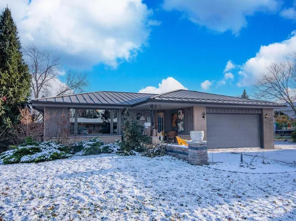 W157N10822 Catskill LANE, Germantown, WI 53022