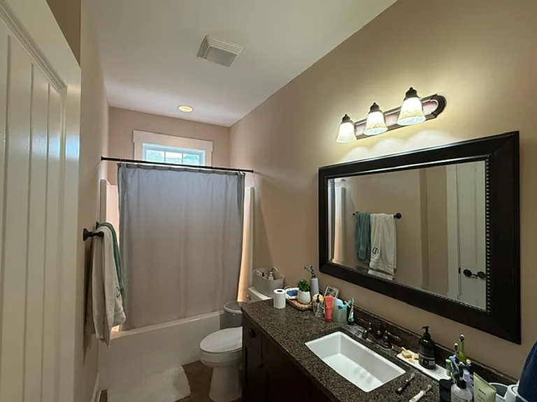 508 Cottage Ct — Photo 12