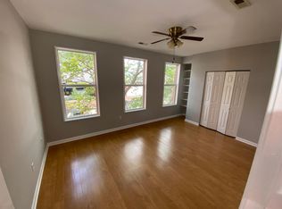 925 McHenry St, Baltimore, MD 21223