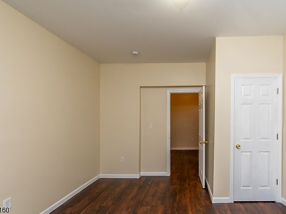 4th image of 96-98 N Munn Ave #3