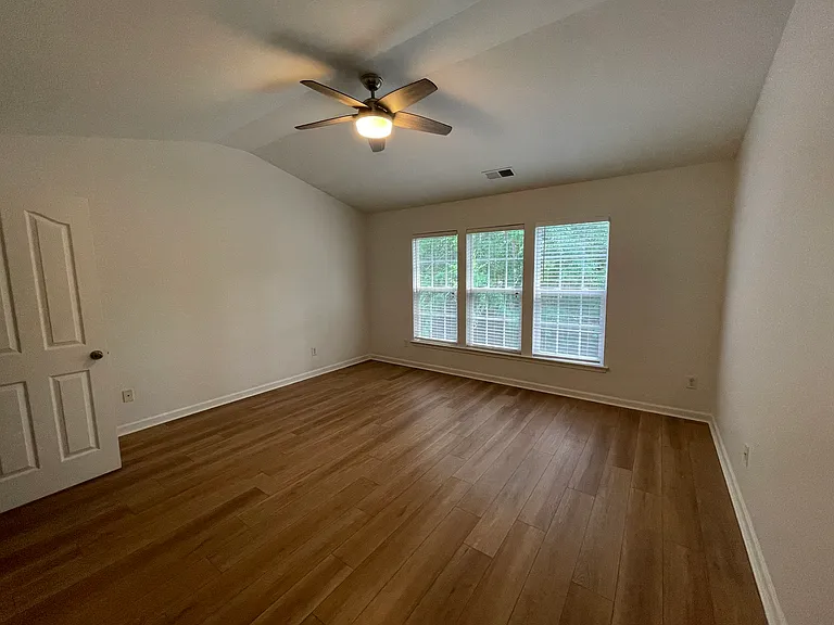 9033 McAlwaine Preserve Ave — Photo 15
