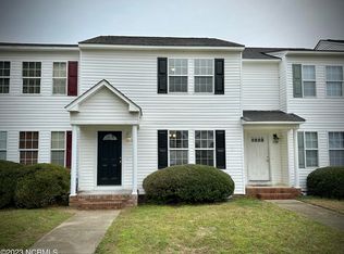 208 Mayfair Ct, Clayton, NC 27520