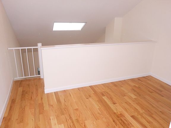 4th image of 301 E 22nd St APT 6J