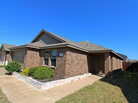 3rd image of 2428 Rosharon Dr