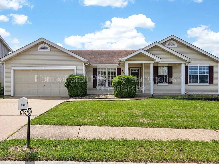 166 Royallprairie Ln — Photo 1