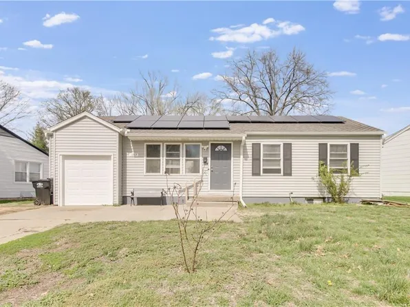 1017 N Farview Dr, Independence, MO 64056