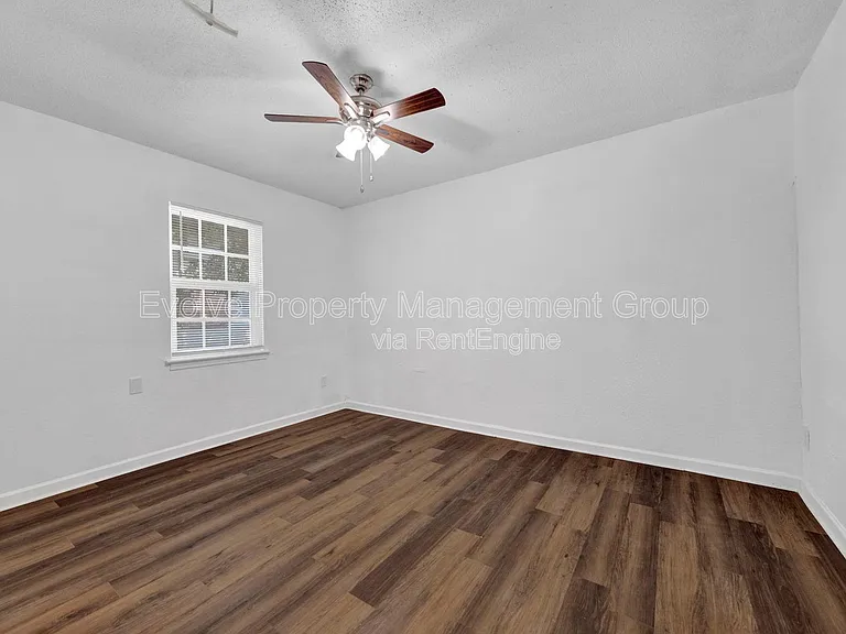 2966 Yale Ave #7 — Photo 8