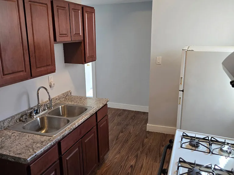 8058 S Hermitage Ave — Photo 38