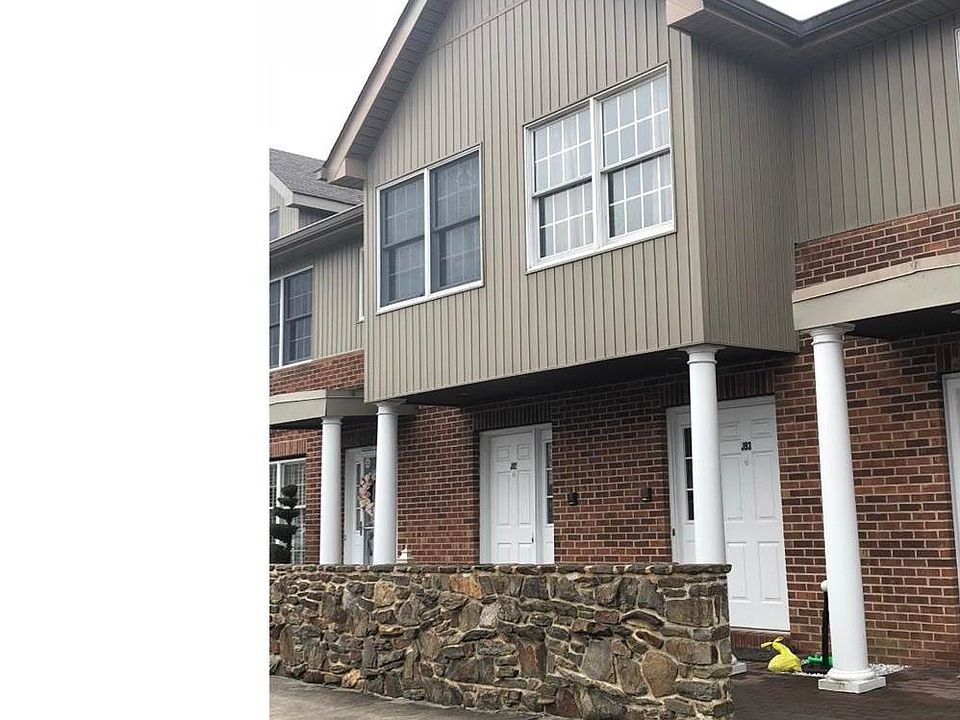 2nd image of 3001 E Chestnut Ave #92