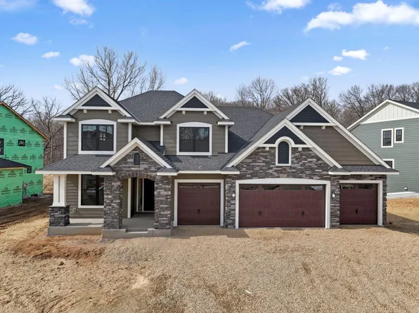 1872 Royal Blvd N, Lake Elmo, MN 55042