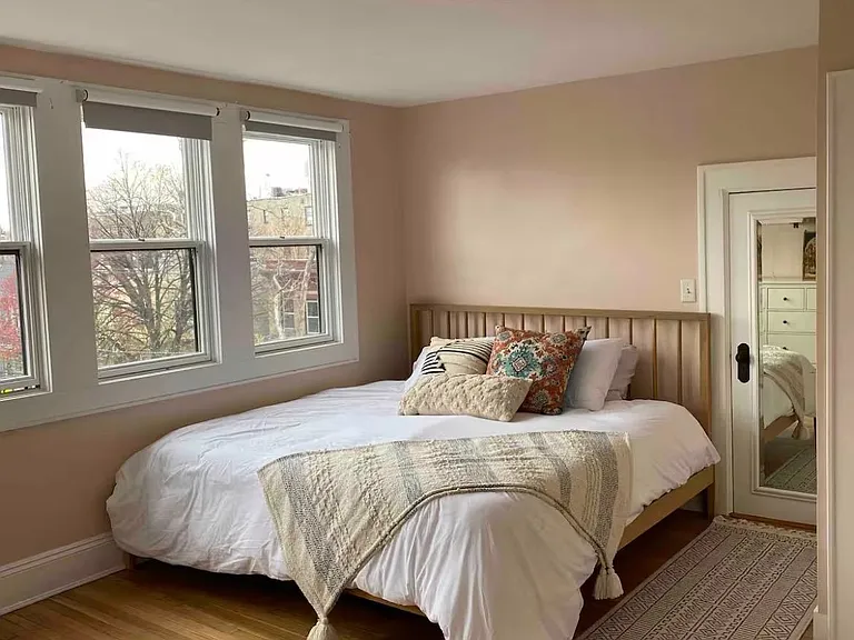100 Hauxhurst Ave #1 — Photo 23