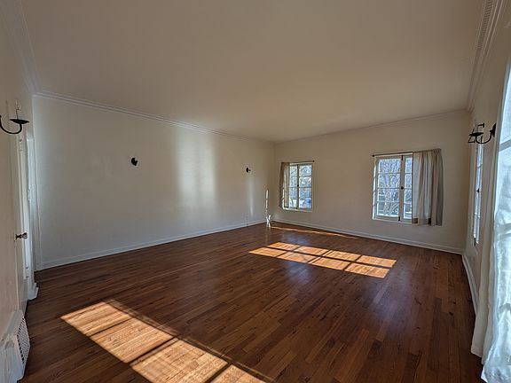 Other view of large livign room