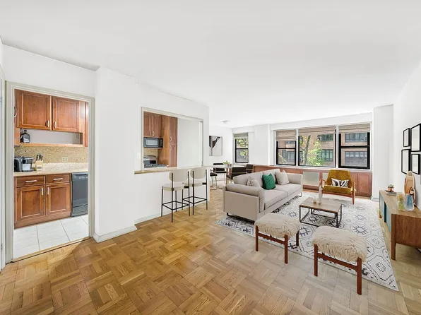 345 E 52nd St APT 3G, New York, NY 10022