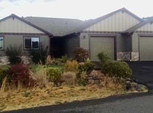 101 Amour Ct, White Salmon, WA 98672