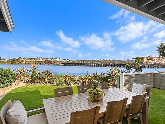 2nd image of 2923 Sandy Pointe Unit 8