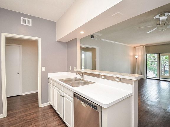 5th image of 2475 Underwood St APT 382
