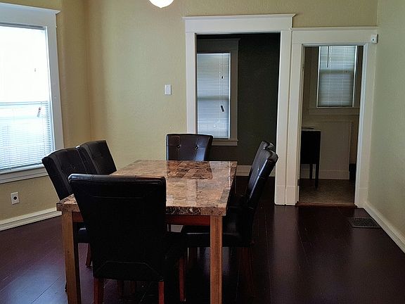 DINNING ROOM