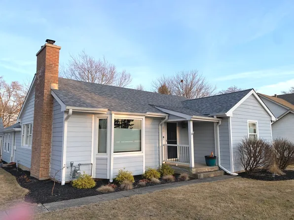 69 N Midlothian Rd, Mundelein, IL 60060