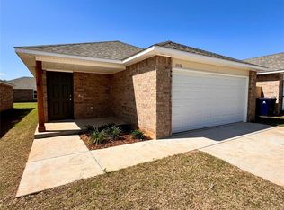 11536 SW 12th St, Yukon, OK 73099