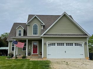 10143 Afton Rd, Bismarck, MO 63624