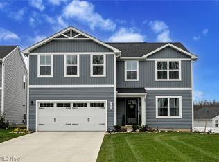 3687 Kirkham Dr, Barberton, OH 44203