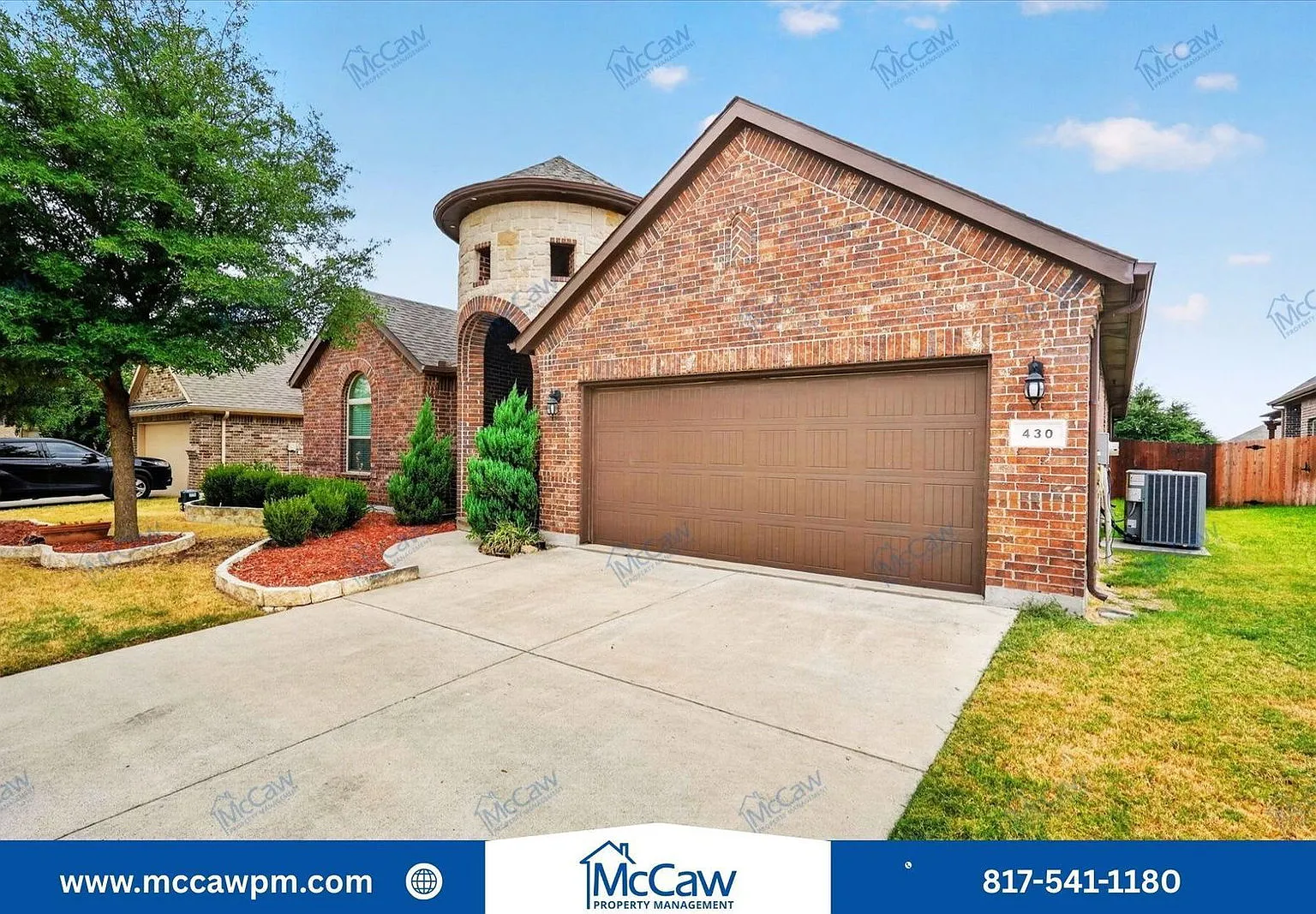 4 bed, 2.5 bath, 2550 sqft, $3,575 — Photo 2