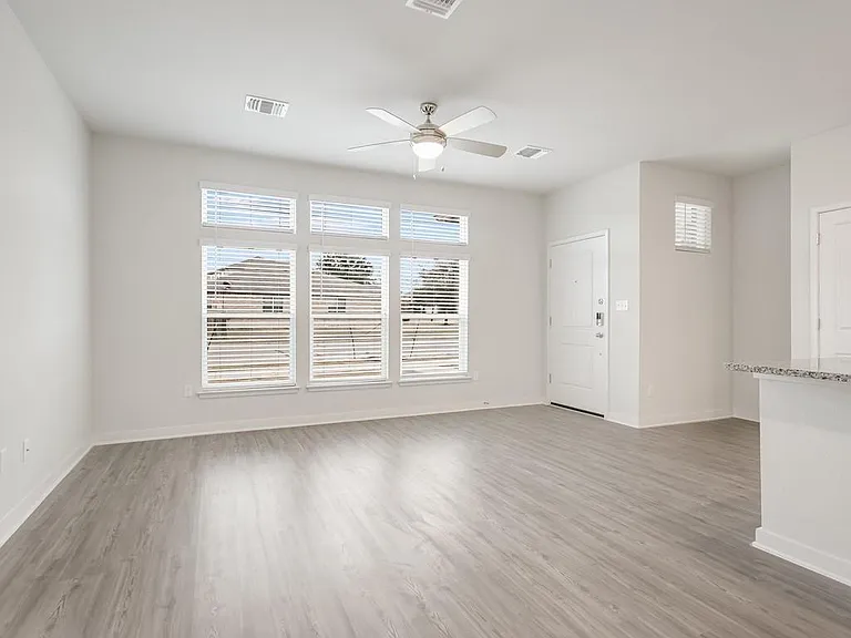 605 W South St #191 — Photo 8