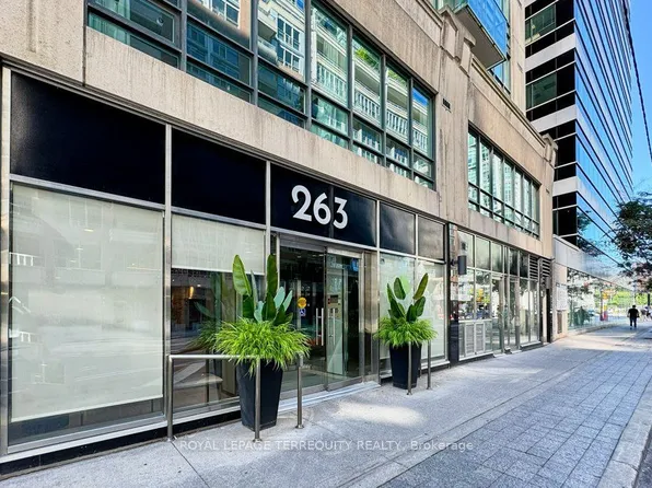 263 Wellington St W #903, Toronto, ON M5V 3E6