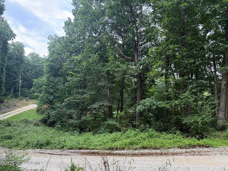 1st image of Lakeside Dr