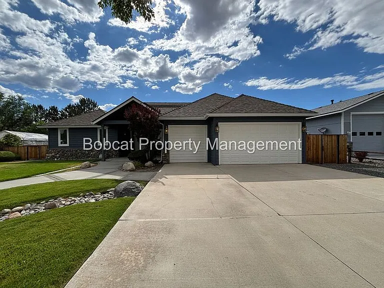 1300 Bridle Way — Photo 1