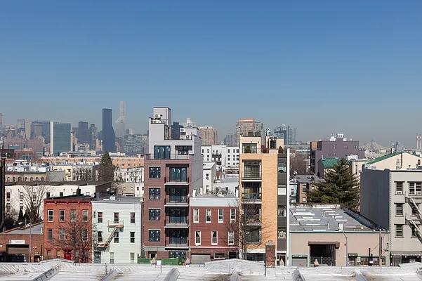 Sold by MNS | media 27