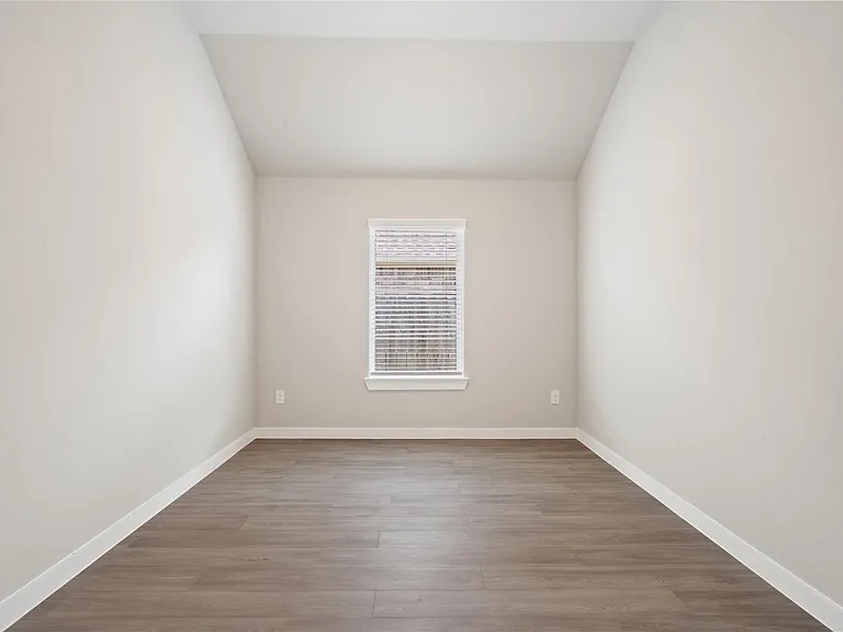 8635 Jetty Glen Dr — Photo 14
