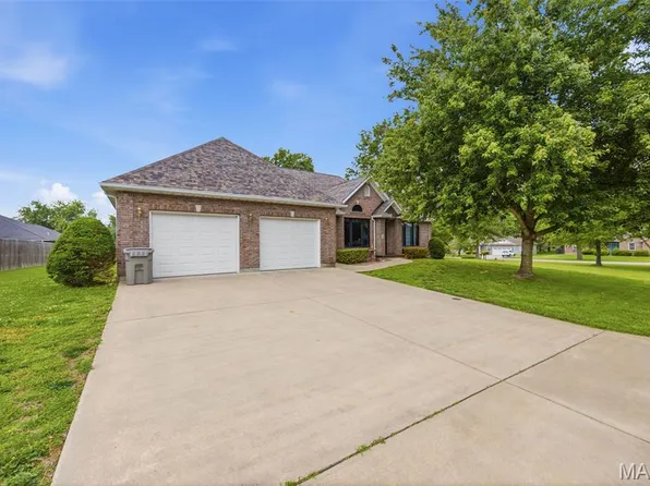 124 Meramec Dr, Farmington, MO 63640