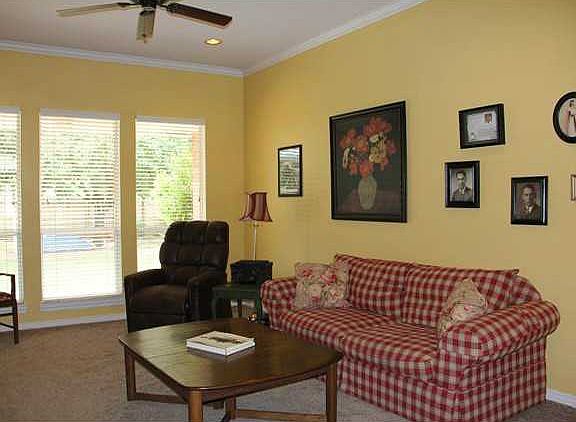 5th image of 4104 NE 141st St