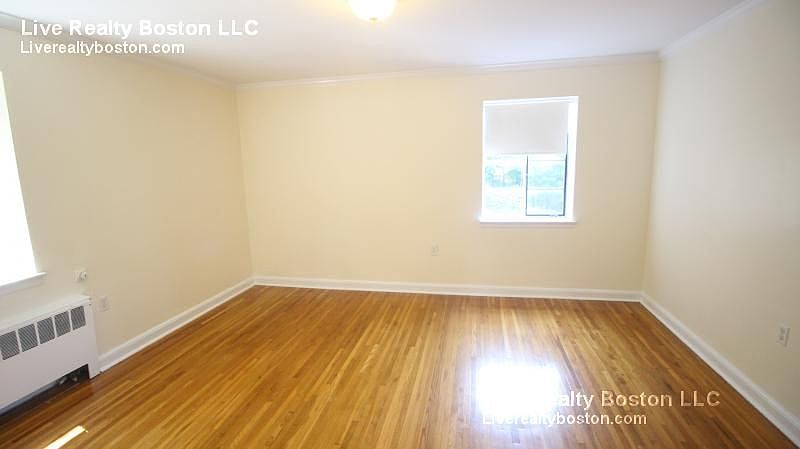 2nd image of 84 Saint Paul St #11F