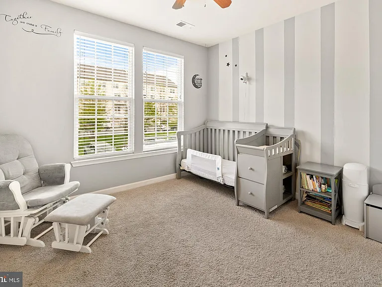3565 Holborn Pl — Photo 24