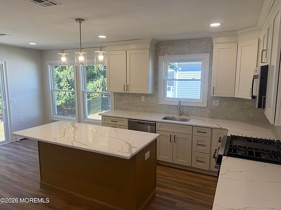 3rd image of 373 Costa Mesa Drive