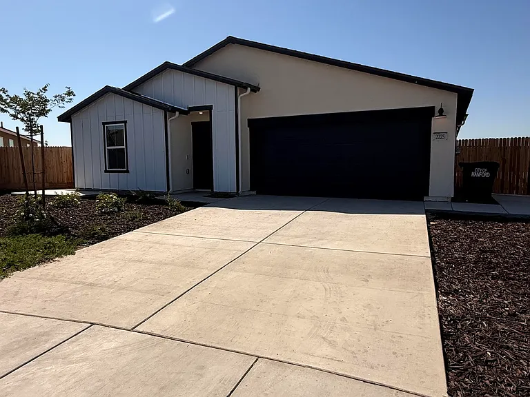 2225 Samuel St — Photo 18