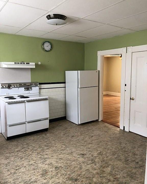 1st image of 131 East St #1