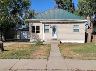 709 Dakota Ave, Baker, MT 59313
