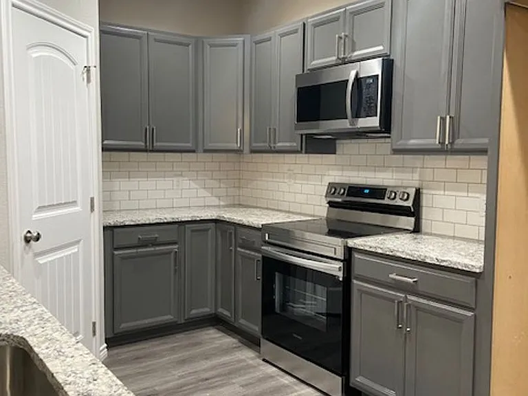2842 Melissa Ln — Photo 6
