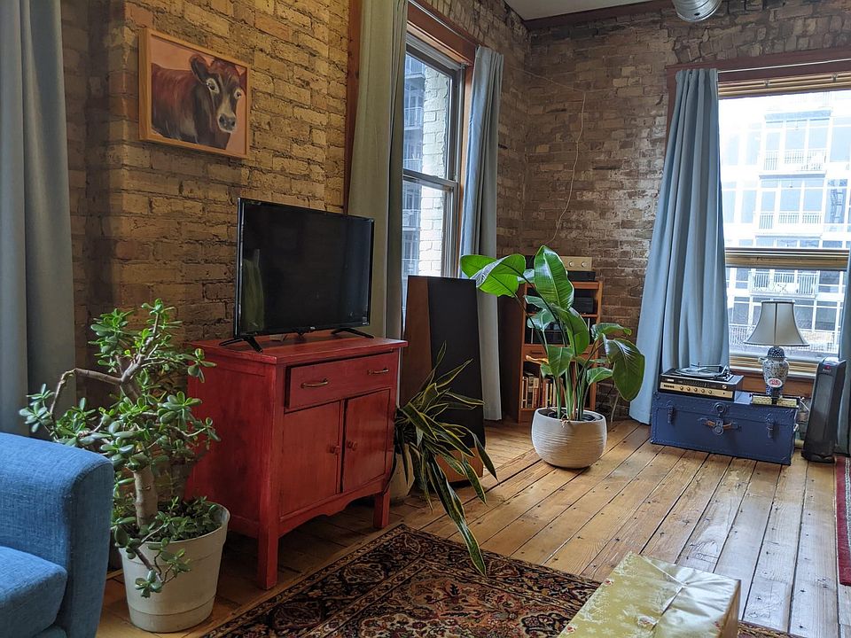 1st image of 212 11th Ave S APT 3