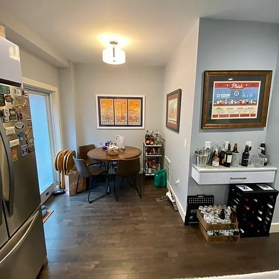 348 E St — Photo 3