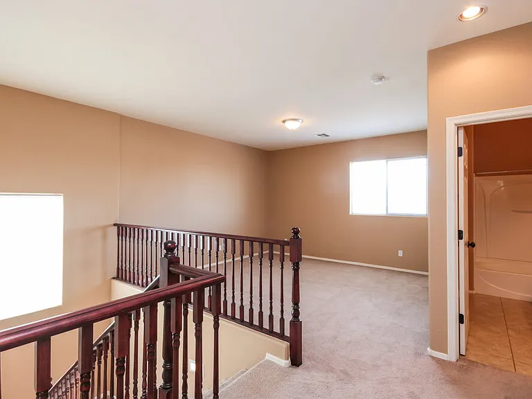 6303 S 43rd Dr — Photo 7
