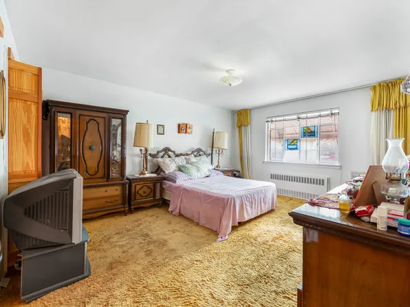 235 East 88th Street image 4 of 14