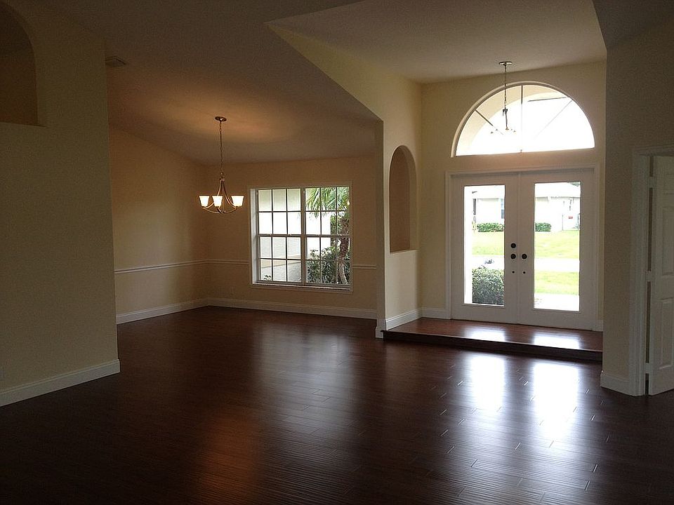 Foyer and dining room