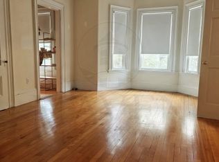 38 Russell St #2, Cambridge, MA 02140