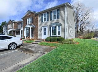 915 Shelby Dr APT E, Greensboro, NC 27409